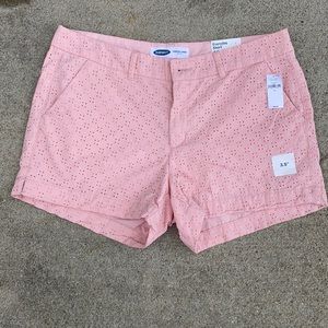 Old navy pink every day short mid rise lace eyelet size 12